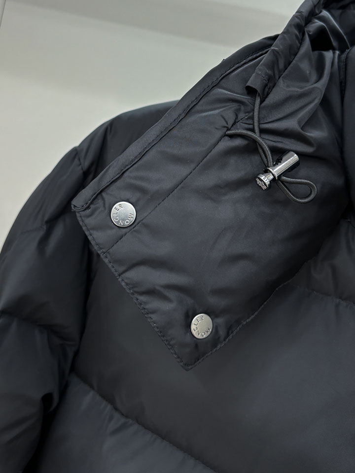 MONCLER MAYA ショート丈 ダウンジャケット