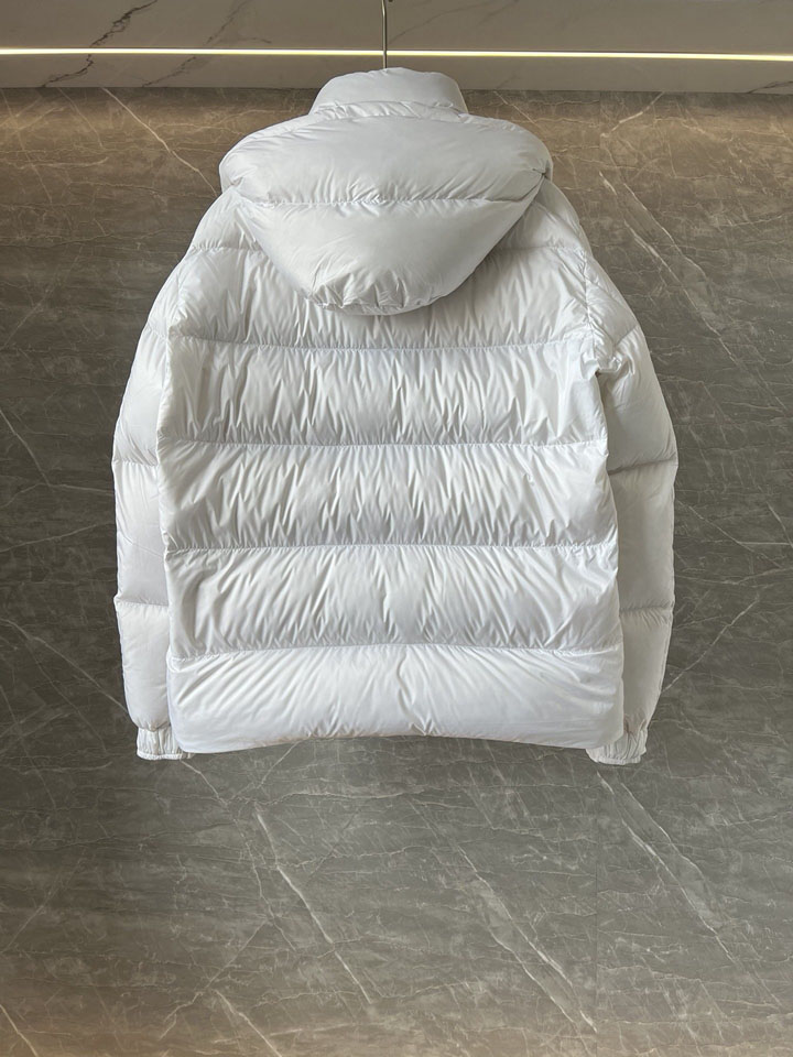 MONCLER フード取り外し可 ダウンジャケット