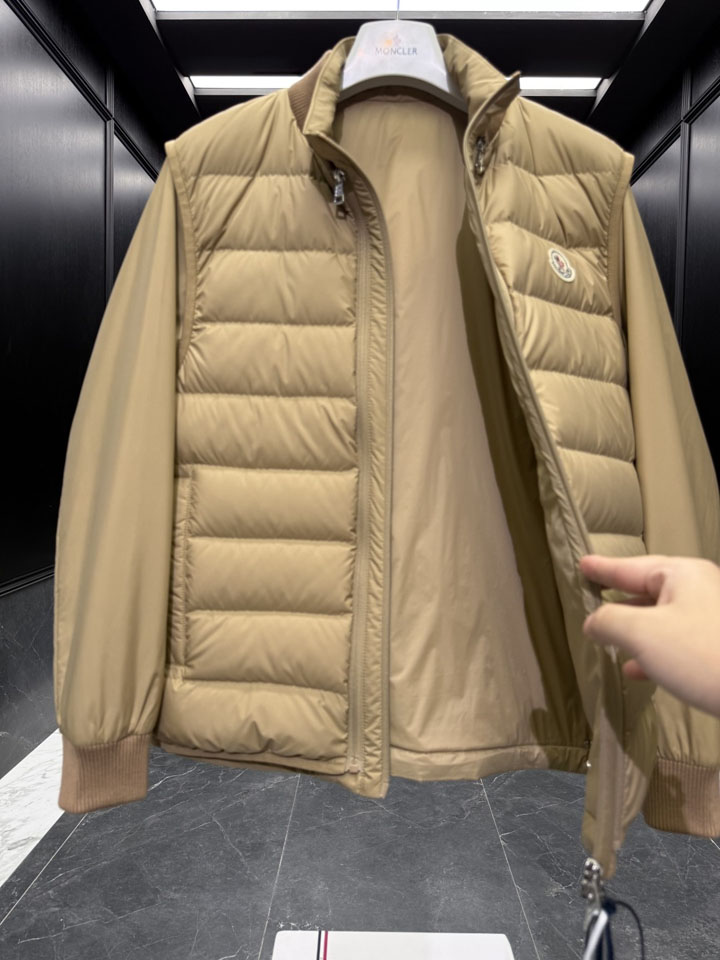 MONCLER メンズ ダウンジャケット