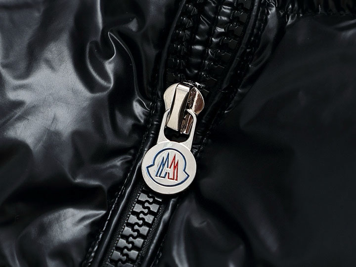 MONCLER おしゃれ ダウン ジャケット