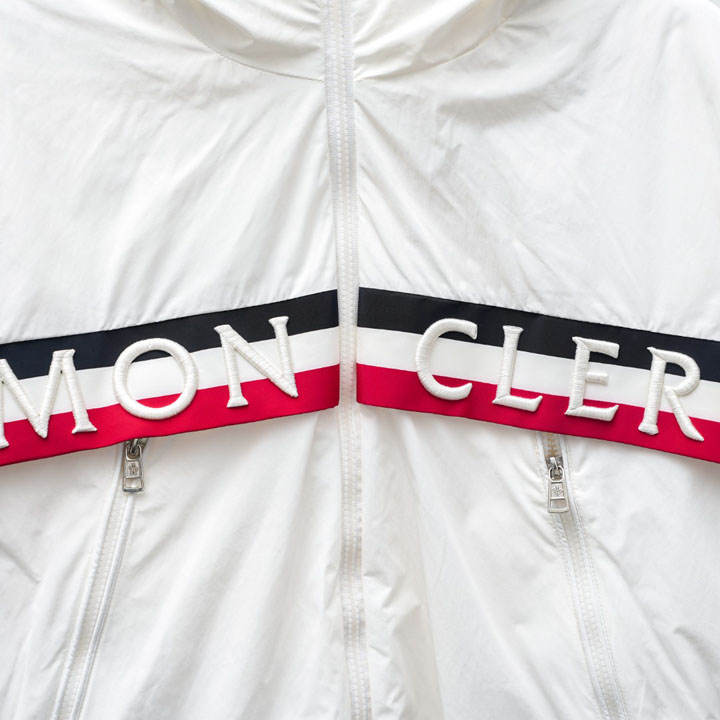 MONCLER オラルグロゴ ダウンジャケット