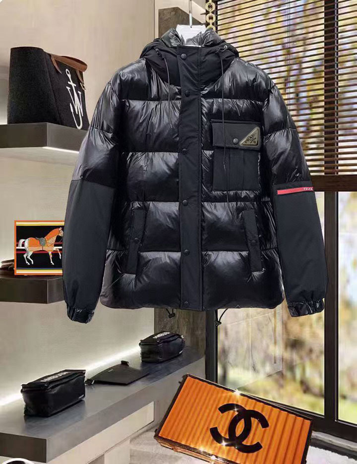 PRADA クロップド ダウンジャケット
