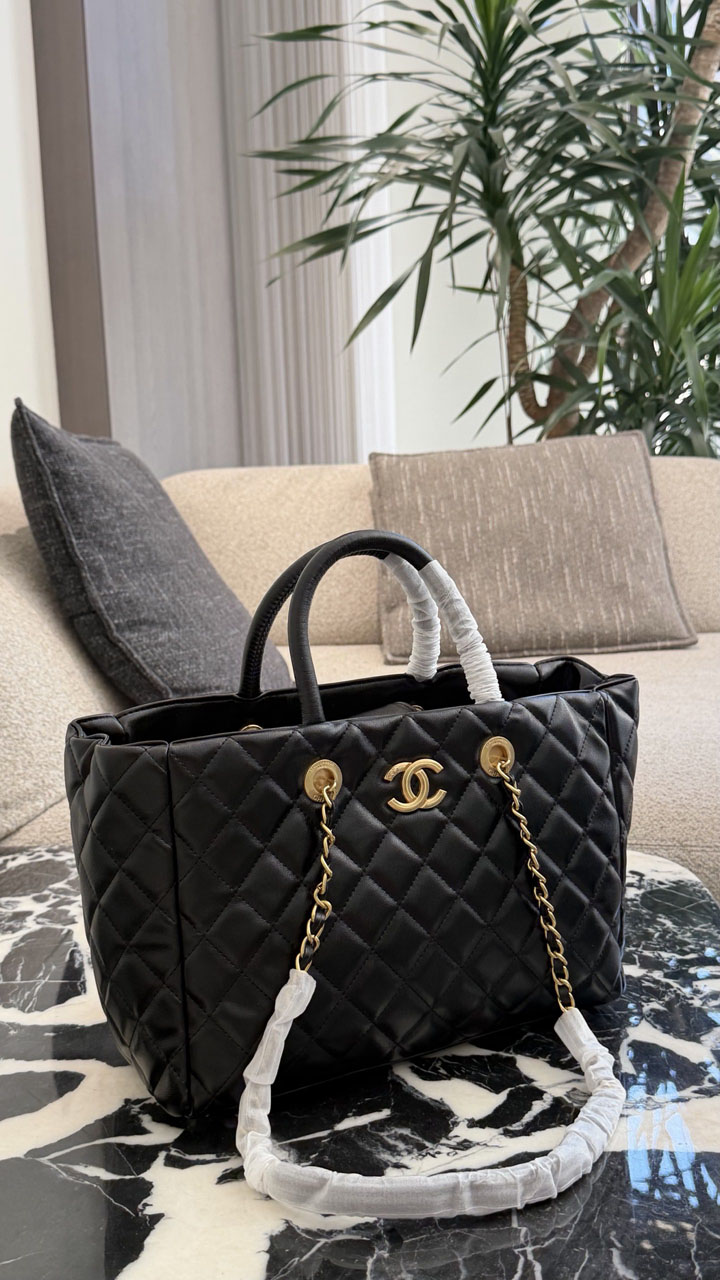 CHANEL チェーン2WAYハンドバッグ