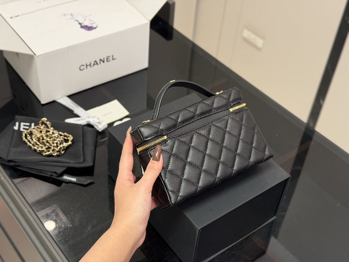 CHANEL バニティバッグ スリム