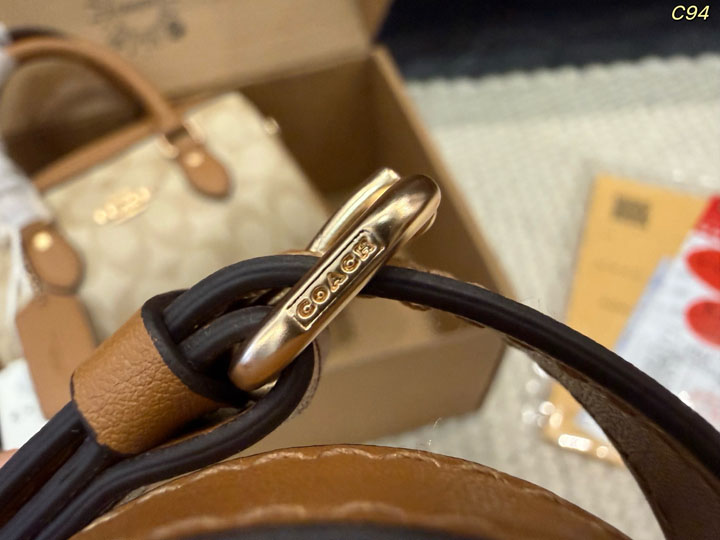 COACH ミニ ローワン
