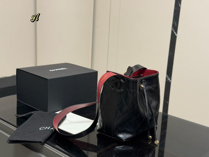 CHANEL ラージ バケットバッグ