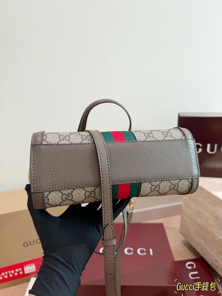 グッチ オフィディア ショルダーバッグ