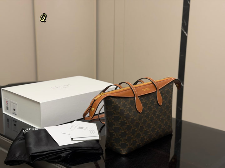 CELINE リトル ダッフルバッグ