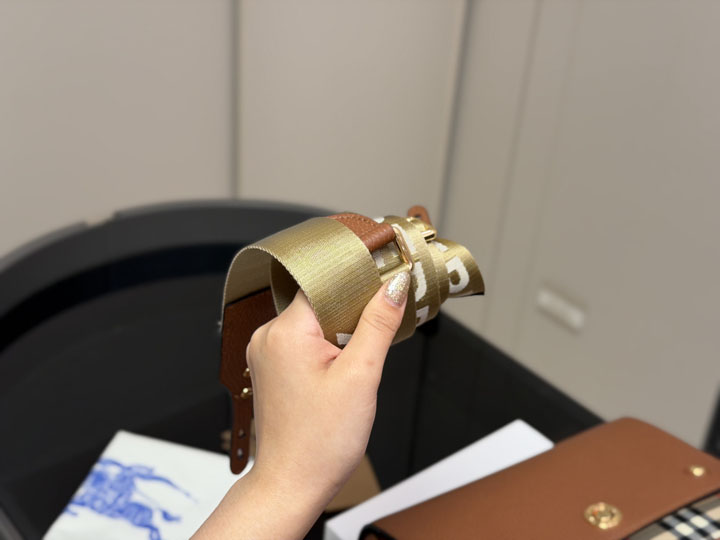 バーバリー チェック柄 ショルダーバッグ