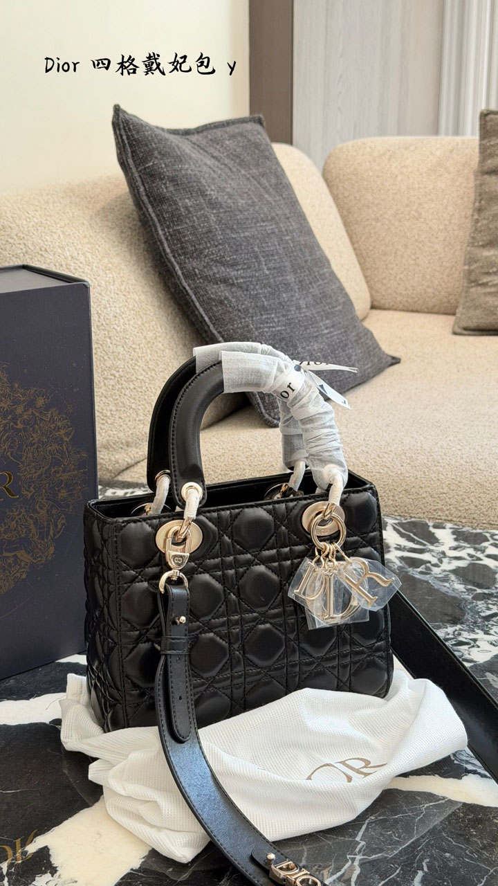 Lady Dior カナージュ ショルダーバッグ