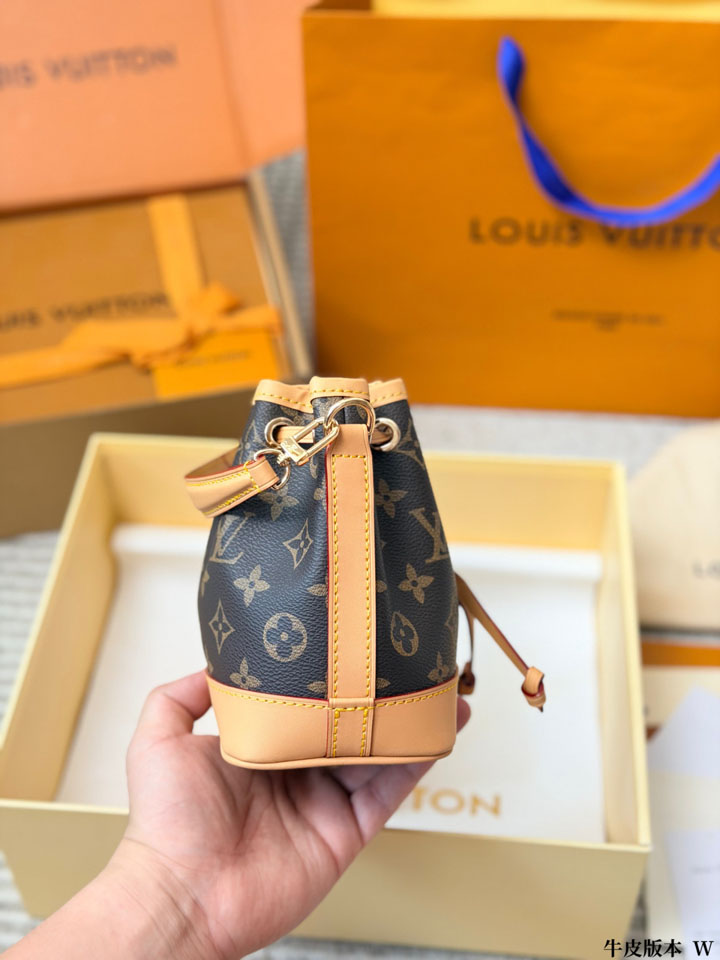 VUITTON ミニ ナノ・ノエ