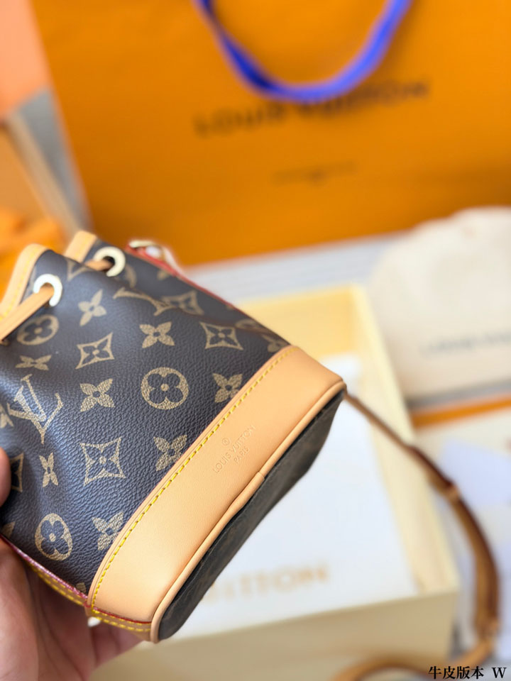 VUITTON ミニ ナノ・ノエ