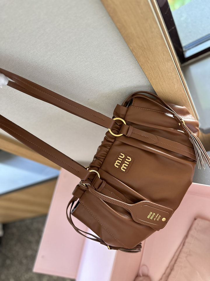 MiuMiu Joie トートバッグ