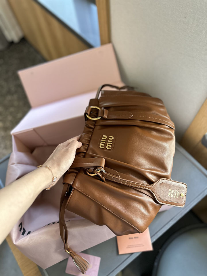 ミュウ ナッパレザーバッグ