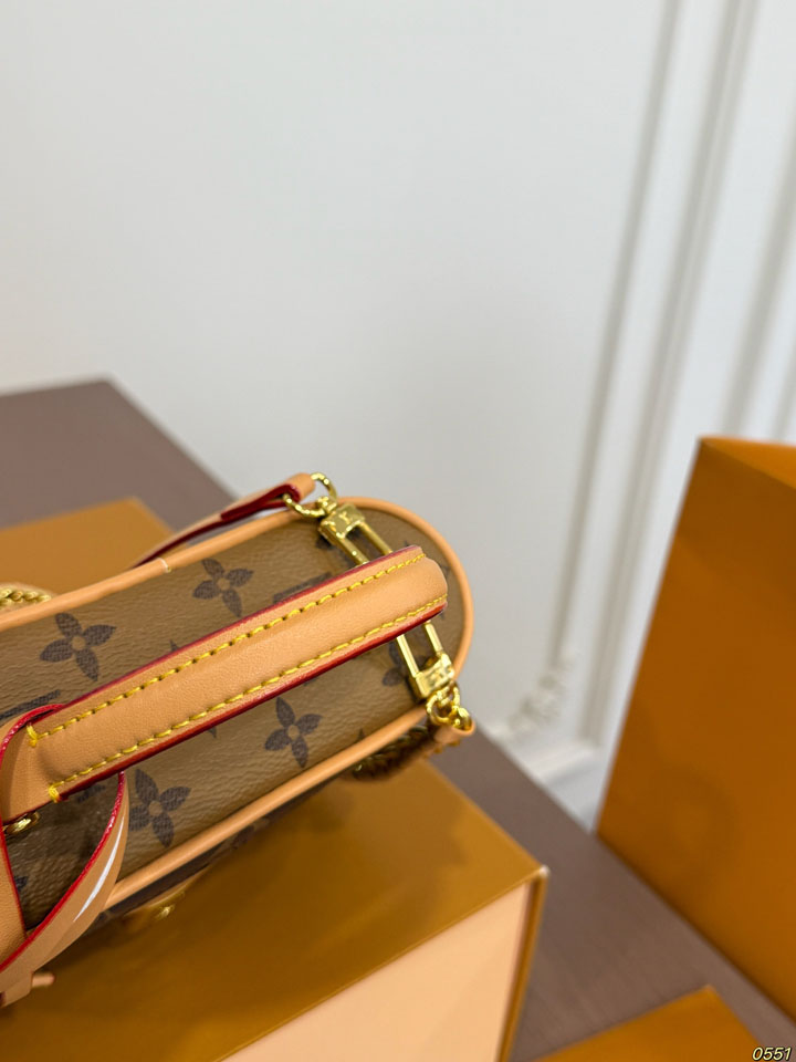 LV チェーン ショルダーバッグ