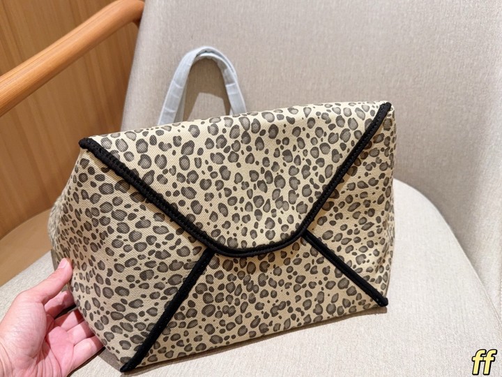 セリーヌ バッグ レディース