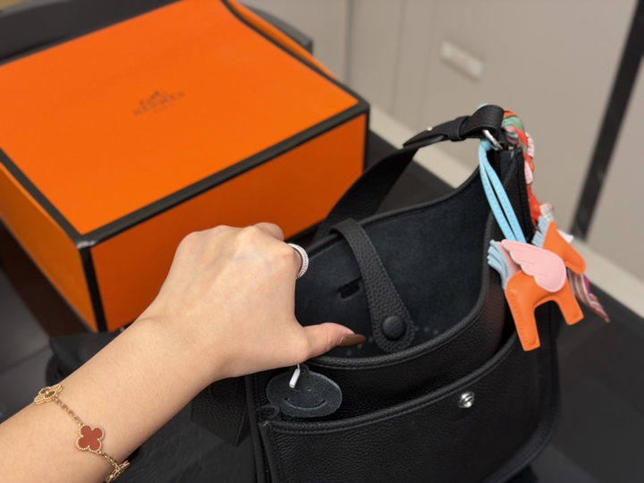 HERMES EVELYNE ショルダーバッグ