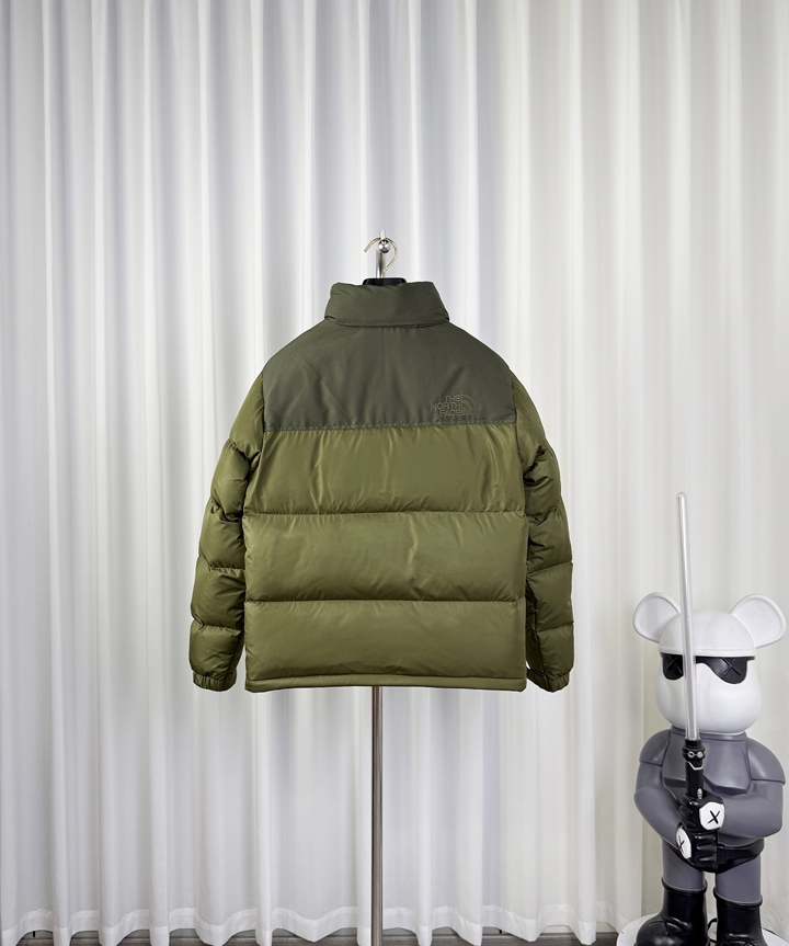 THE NORTH FACE ダウン 抹茶色
