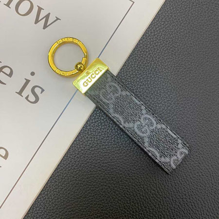グッチ キーホルダー 金具 ネジ式