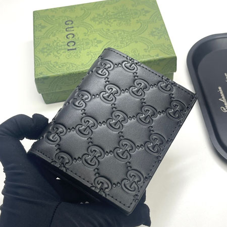 GUCCI シマレザー 二つ折り財布