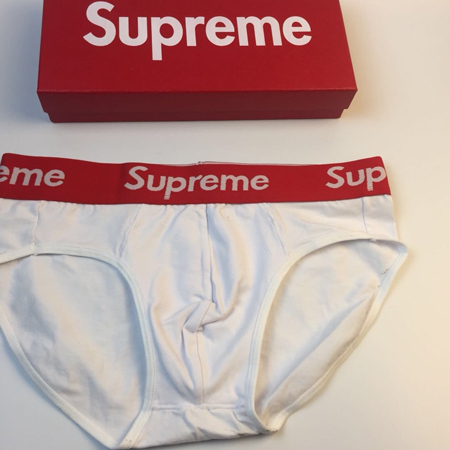 Supreme パンツ レディース
