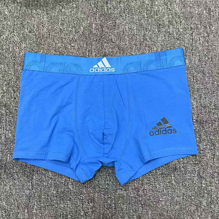 adidas 男性 パンツ