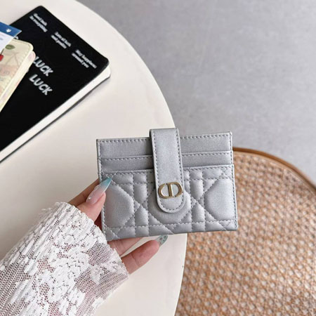 Lady Dior カード 入れ