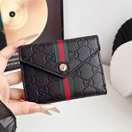 グッチ レディース 三つ折り財布