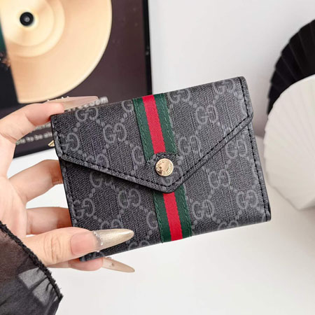 グッチ ミニ 財布 レディース